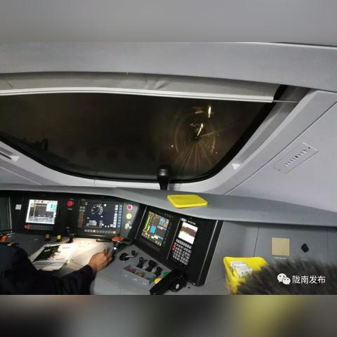 重庆到兰州的汽车的相关长尾关键词有哪些