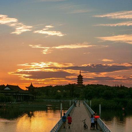 宜兴的人口与面积？