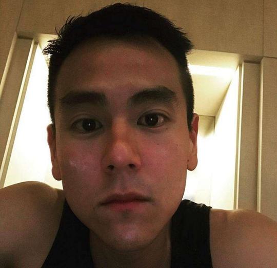 自拍界“泥石流”般存在的明星们，彭于晏、胡歌迷之爱拍鼻孔照！
