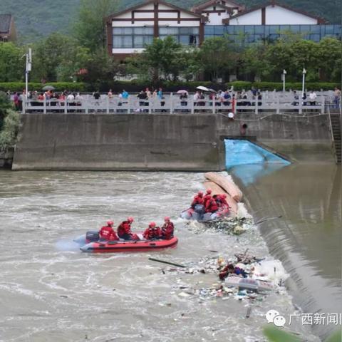 桂林市哪里划龙船好玩点