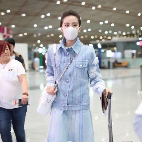 喜欢闻足球运动员的袜子的长尾关键词有哪些