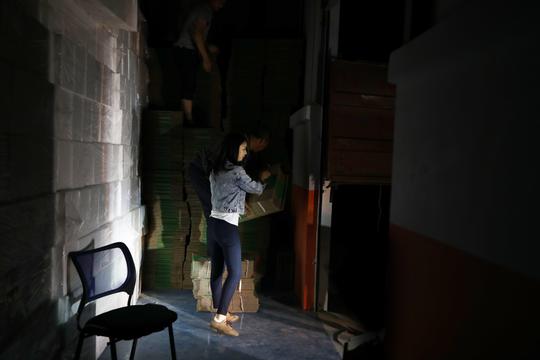 亲历汶川地震：90后女孩返乡带村民卖水果脱贫被赞“樱桃西施”