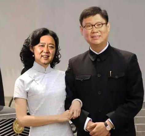 郭德纲最新发文感慨“人到中年”，为少惹是非关闭微博评论