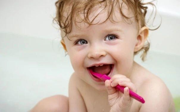 宝宝不让刷牙怎么办