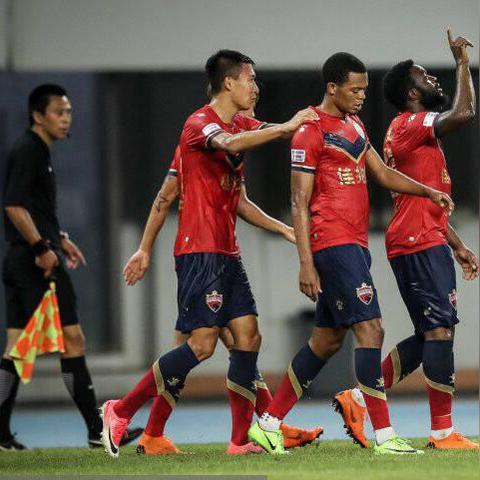 武汉市和深圳哪个面积大