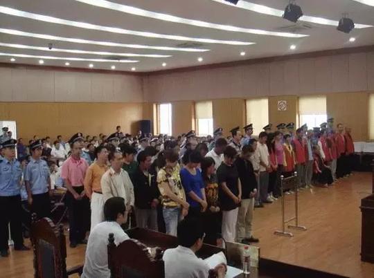 江苏公安经侦部门一年多来查处经济犯罪案件1.3万余起抓获犯罪嫌疑人1.6万余名，涉案总金额1200多亿元