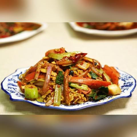 兰州饭店里允许喝酒吗？