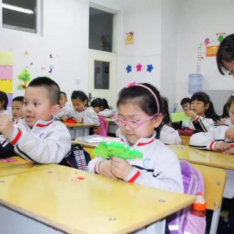 哈尔滨市一共有多少小学