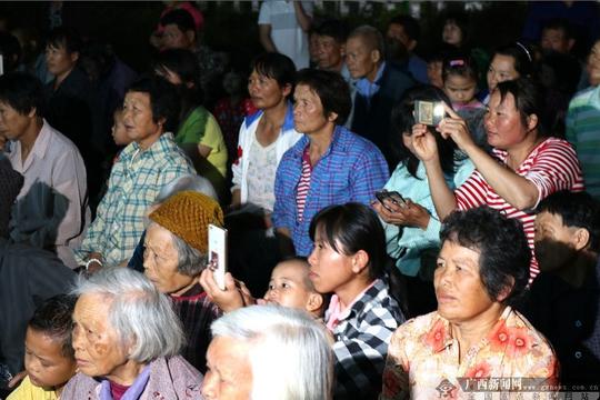 天等县推出这个致富办法好特别！别拦我！我要去听故事了！