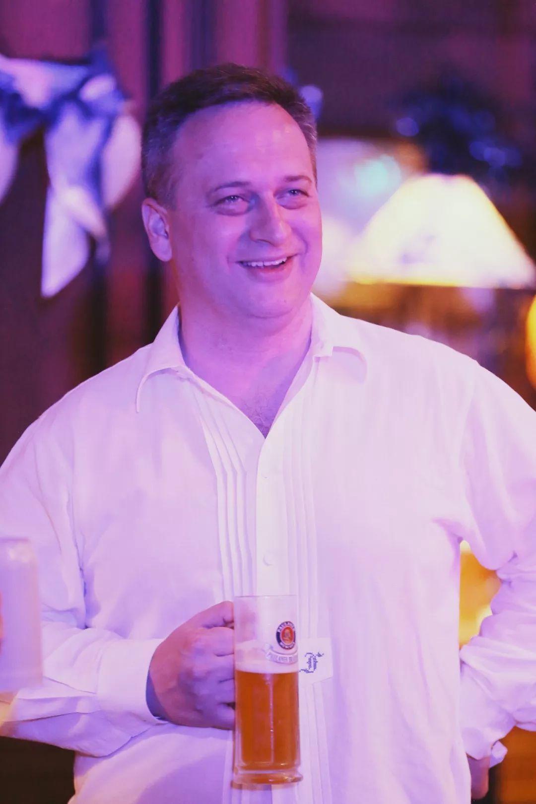 【大连啤酒节开幕式
 /大连啤酒节开幕式视频】