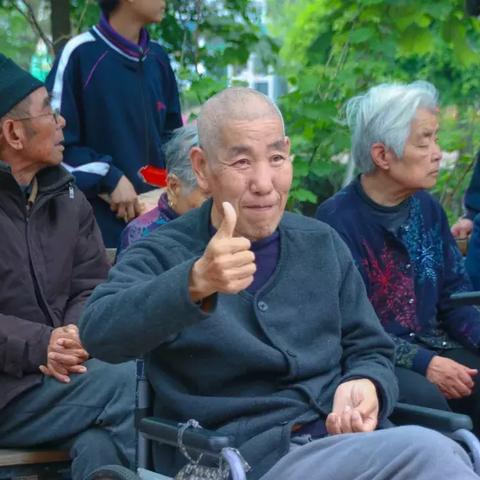 保定市青年相声演员的长尾关键词有什么