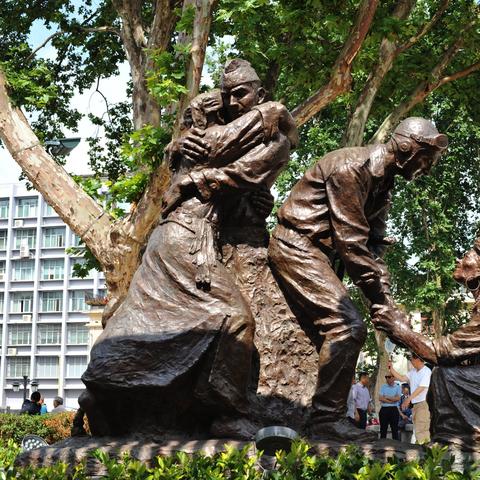 昆明市广场雕塑公司的长尾关键词有哪些