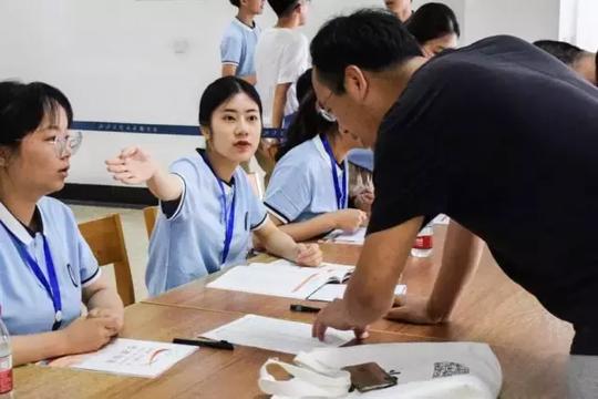 “创青春”浙江省第十一届“挑战杯·萧山”大学生创业大赛在浙江工商大学圆满落幕