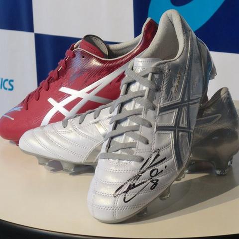 足球怎么踢得准部位