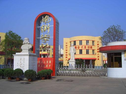 河南旅游：探索隐藏在美景背后的十大神级景点