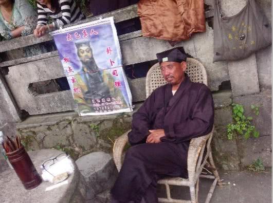 农村人说“一年算得三次命，无病也要变有病”，啥意思，有道理吗