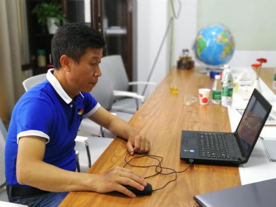 袁胖说全国巡拍四十五站广东深圳，王桂林发明反渗透高纯度售水机
