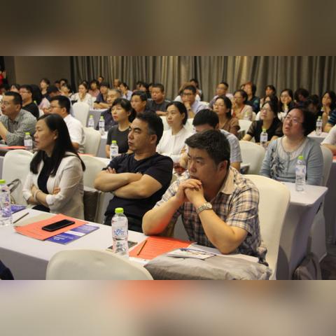 济南山东省眼科医院有眼底病科吗？