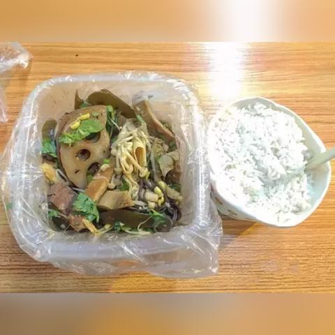 武汉老婆最大零食店的长尾关键词有哪些