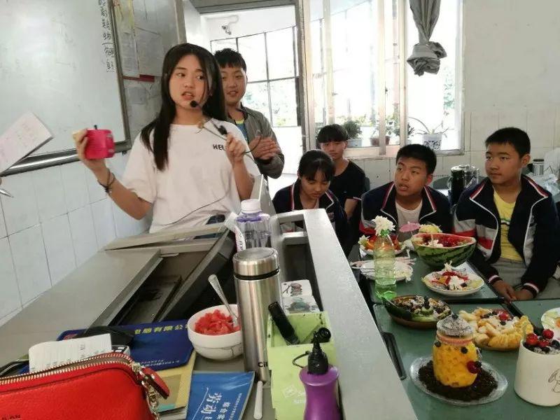 班什么美食（小吃开店培训）