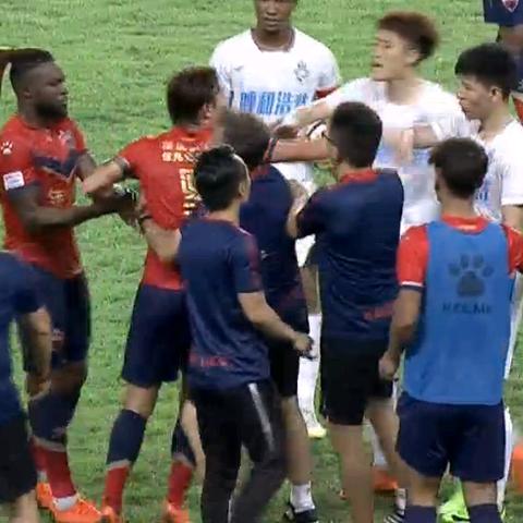 足球球员黄牌怎么去