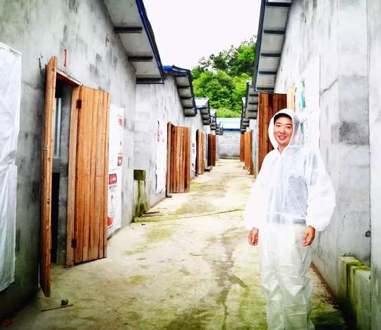 武职校友创业记：他拒绝去国企上班，却选择回农村养猪，让家乡更美