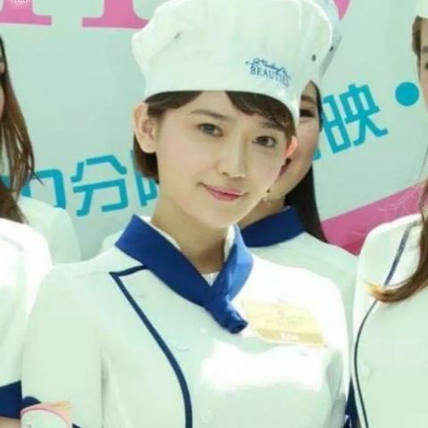 美女吃雪糕的图片大全的长尾关键词是什么