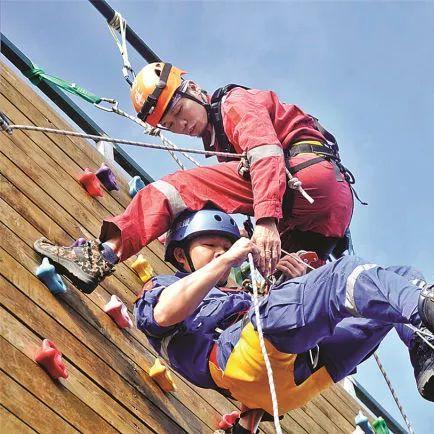 在网上，网友说玉林蓝天口腔医院矫正牙齿好，真的吗？