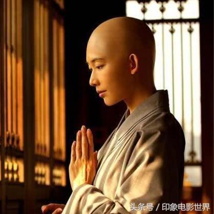为啥足球运动员戴头套的长尾关键词有哪些