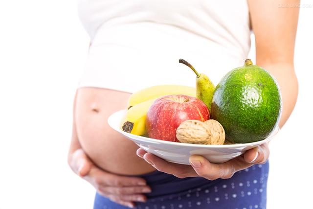 炎热夏季，孕妈们怎么吃水果才最健康