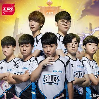 足球运动员女装挑战视频的长尾关键词有什么