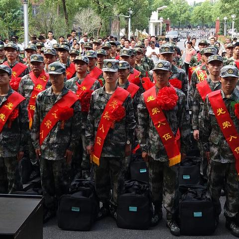 投身军营电影免费观看的长尾关键词有哪些