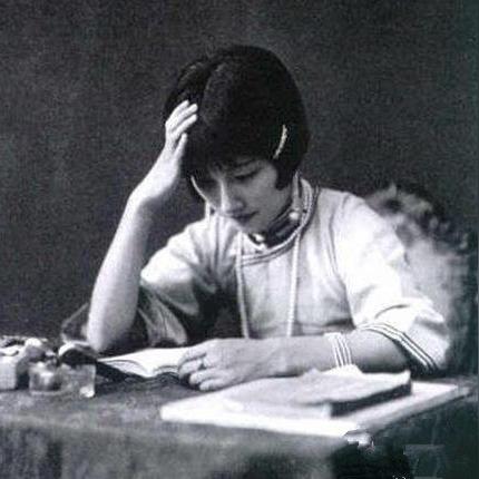 现实生活中的美女(现实生活中的美女怎么形容)