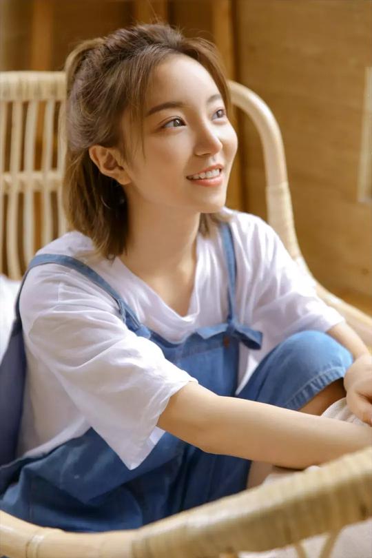 又一首歌曲走红抖音，yy小潘潘《学猫叫》如何吸引400万人卖萌？