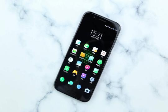 综合对比黑鲨游戏手机和一加6，谁才是845的一哥？