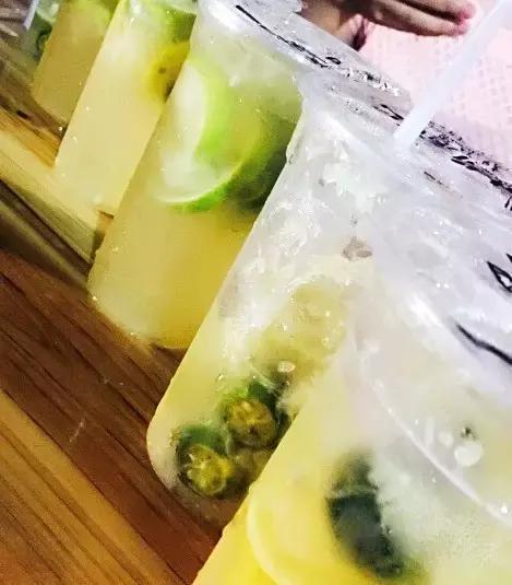 为什么选择美食伴侣（在高铁上调料广告文案）