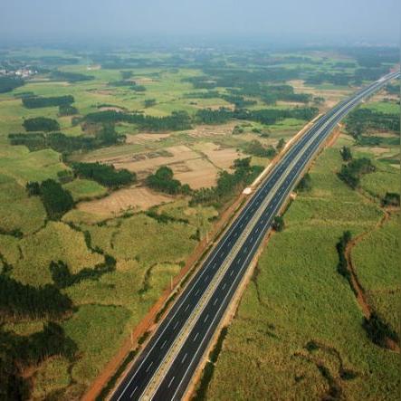 桂林市高铁园在哪里建成