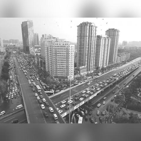 哈尔滨暴雨香坊积水吗？