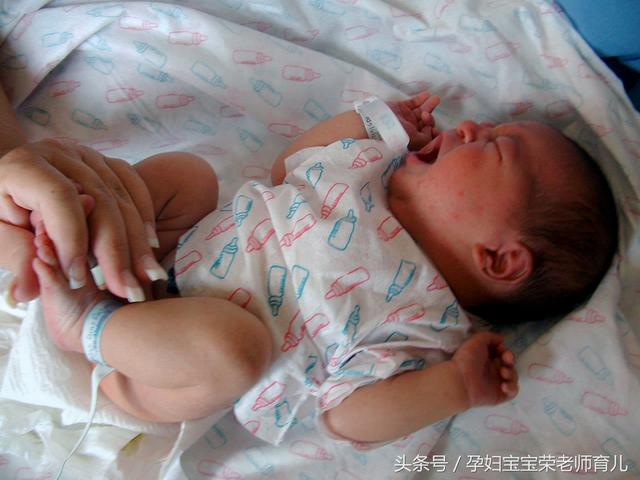 天气热还要给宝宝穿纸尿裤吗