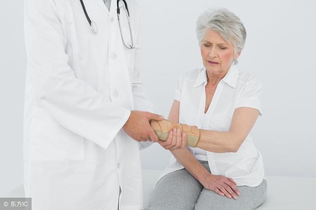 年轻人骨质疏松的症状