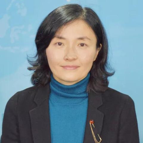上海市中山医院在什么区什么路上？