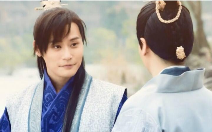 姓萧的男宝宝怎么起名(天龙八部里乔峰胸前有个狼头刺青)