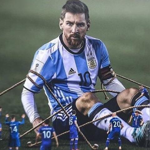 足球怎么踢飞球