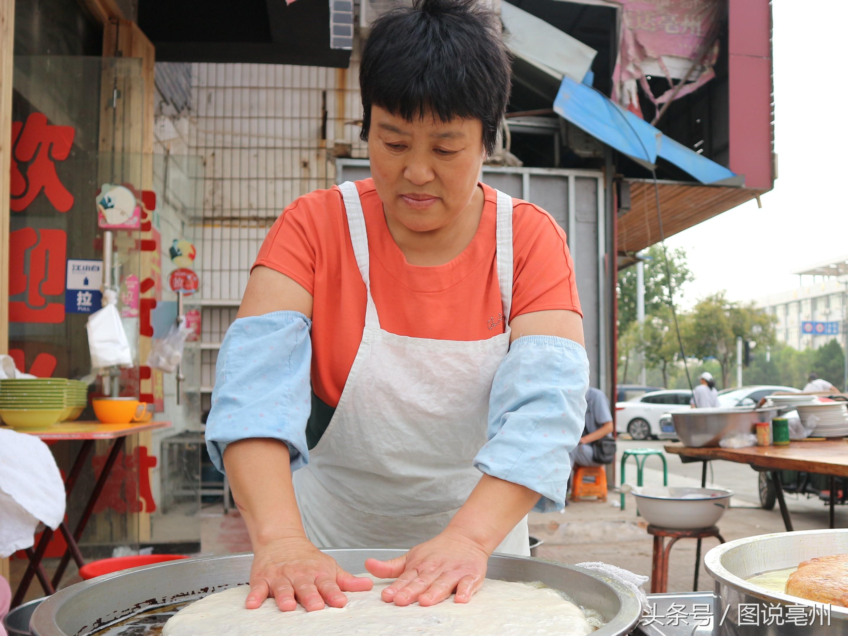 赤壁三什么民美食（你们的家乡都有什么美景）