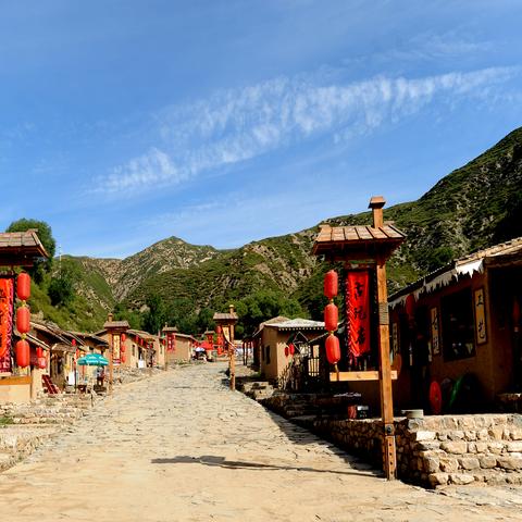 南宁民族古城路口的相关长尾关键词有哪些