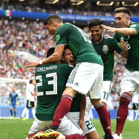 最冷的季节足球比赛的长尾关键词有哪些