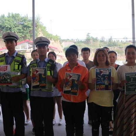 济南鸿运驾校怎样？