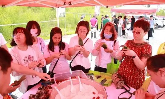 围观端午假期鄂尔多斯接待游客109.8万人次，收入6.19亿元