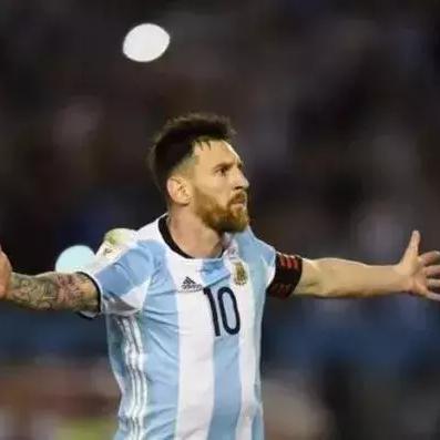 24年足球运动员年薪的长尾关键词有哪些