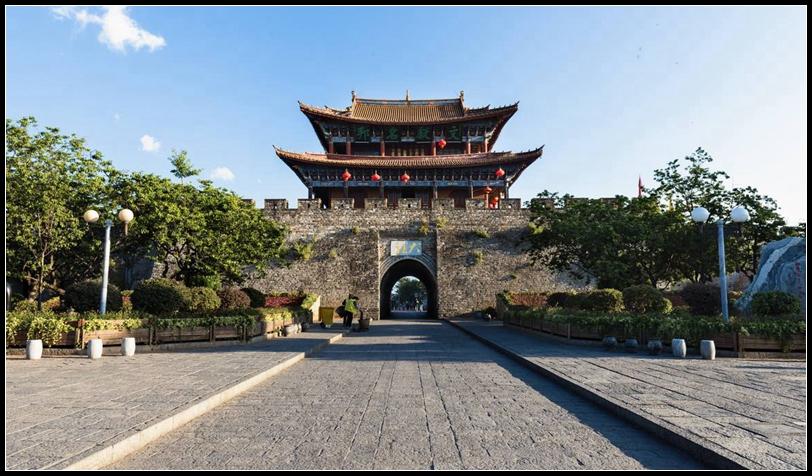 金殿美食街叫什么（好玩的地方平顶山有哪些好玩的地方）